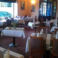 Restaurant Grand Hôtel Abbatiale Bénodet - Port, Finistère (29) Restaurant Grand Hôtel Abbatiale Bénodet - Port, Finistère (29)