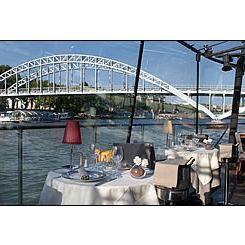 Restaurant Bateaux Parisiens Service Elégance Paris 07 Restaurant Bateaux Parisiens Service Elégance Paris 07