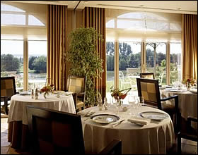 Restaurant gastronomique Htel La Cte Saint Jacques & Spa