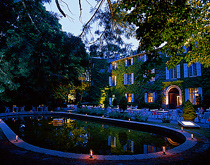 Château d'Ayres restaurant groupe Meyrueis (48) Château d'Ayres restaurant groupe Meyrueis (48)