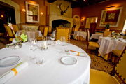 Château de Marçay restaurant groupe Marçay (37) Château de Marçay restaurant groupe Marçay (37)