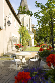 Le Prieuré restaurant groupe Chênehutte-les-Tuffeaux (49) Le Prieuré restaurant groupe Chênehutte-les-Tuffeaux (49)