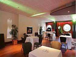 Les Calanques restaurant groupe Boulogne (92) Les Calanques restaurant groupe Boulogne (92)